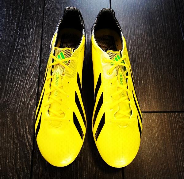 SoccerBible's tweet photo. #SBcomp. If Messi scores v Celtic, we'll give away a pair of his f50s to 1 winner courtesy of @ProD_Soccer. RT to enter http://t.co/XTBezHGq