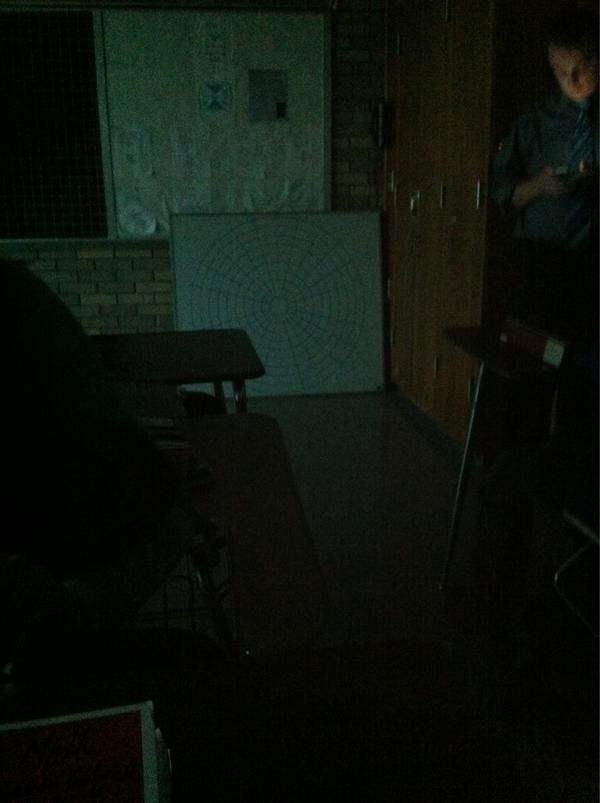 AmandaG507's tweet image. Sitting in the dark in math class with @Bethanylynnn15  #lostpower