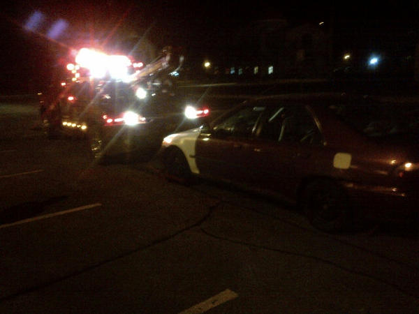 Apeximusic's tweet image. Bad night for the honda.... #civicproblems