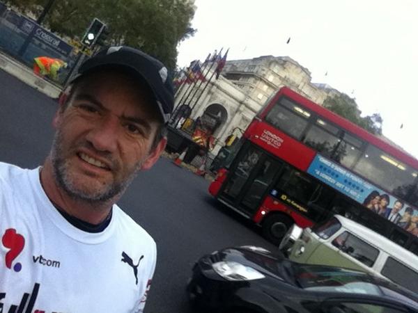 RunChile's tweet photo. Finishing 35k training run for #childcancer at marble arch meeting point for 2nd dec 2pm arrival to London  rt http://t.co/8f3N3JCS