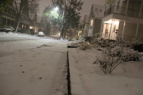 eggheader's tweet photo. At midnight, a fresh "coat of white paint" on my street… #MASandy http://t.co/p7nyM8eQ