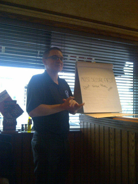 4N_MediaCity's tweet photo. @Wrall Doing his excellent 4Sight. @Biz_Protect @BradBurton @DaStationeryGuy @noredbraces http://t.co/vvqORnb5