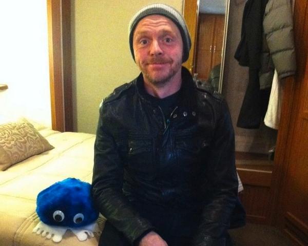 StudiocanalUK's tweet image. Jealous of @SimonPegg's #Sightseers gonk? Tweet us your #FaveBritishTouristSite @sightseersmovie to win your own!