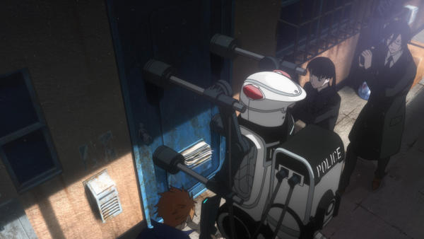 Psycho Pass サイコパス 公式 第5話先行カット 働くドローン シリーズその1 今回も刑事課の捜査のサポートをしてくれる優秀なドローンたちが大活躍 ドアに何かくっつけていますが これをどうするのか 予告編にヒントが Http T Co Kmtrm8pg Http