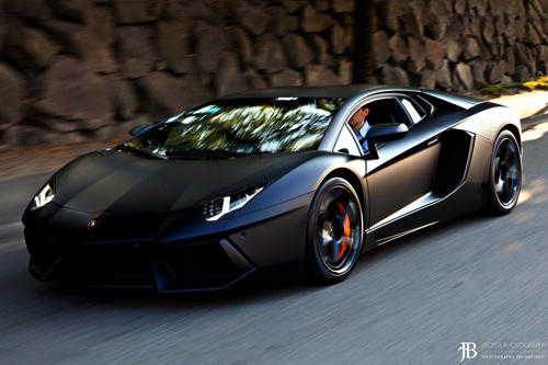 TienerStrips's tweet photo. Retweet als je deze auto wel wilt hebben - http://t.co/1dDMj2vy