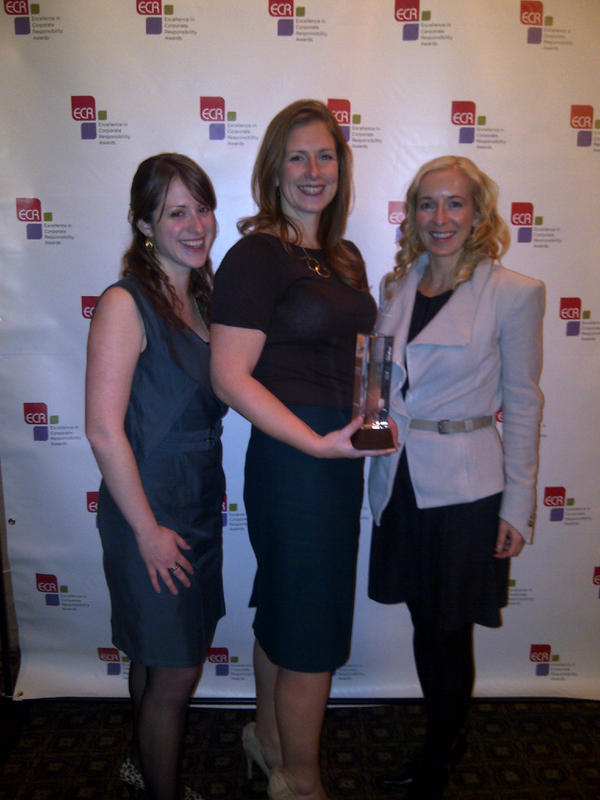 A few #HolcimCanada TFC committee members accepting #ECRAward for 2012. Congrats to all who contrributed! #CBSRSummit10