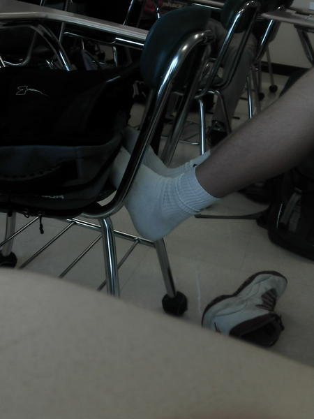 daddy_mac11's tweet image. @gandyaka #noshoesinstudy #differentsocks