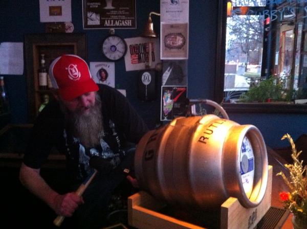 <a href="/LFKportland/">LFK Portland</a> Johnny kickin some @sebagobrewing Citra IPA Cask!