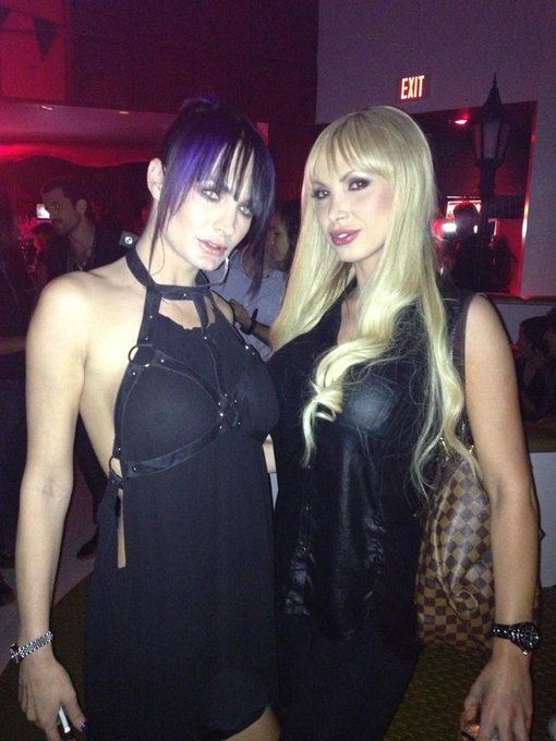 Love my girls!!! @clubalektrablue  @NikkiBenz http://t.co/vrOWASCt<a class="tags" target="_blank" title="On Twitter" href="/?out=eyJ0eXAiOiJKV1QiLCJhbGciOiJIUzUxMiJ9.eyJpYXQiOjE3MjQ1NjEyODQsImlzcyI6InR3cG9ybnN0YXJzLmNvbSIsIm5iZiI6MTcyNDU2MTI4NCwiZXhwIjoxNzU2MDk3Mjg0LCJyZWRpcmVjdF91cmwiOiJodHRwczovL3R3aXR0ZXIuY29tL2NsdWJhbGVrdHJhYmx1ZSJ9.cRwTC3nc33NzXDcRWTAKl4FePnU5jwtoOSNJ73fowLVSGOjvoDH3cGqo2Dg5OCxhJ8fgZhAP8WJS_YXog4Gf6w">@clubalektrablue</a><a class="tags" href="/tag/nikkibenz">@nikkibenz</a><a href="/tag/wishlist"class="tags"><span>#wishlist</span></a><a href="/tag/packages"class="tags"><span>#packages</span></a>