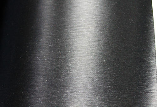 шлифованный черный. фон металл. пленка черный металл. матовый металл текстура. пленка брашированный алюминий.