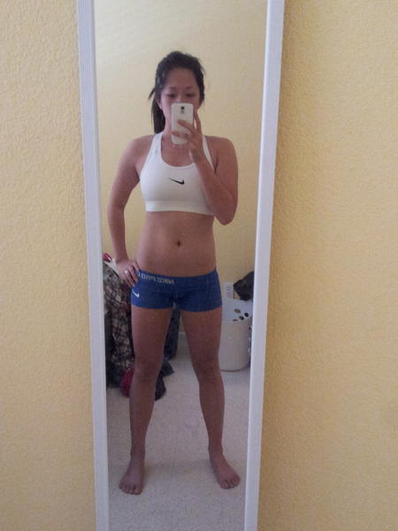 Thaowy's tweet photo. Gym time. This body is under construction. #lilmeathead http://t.co/EdecTvD0