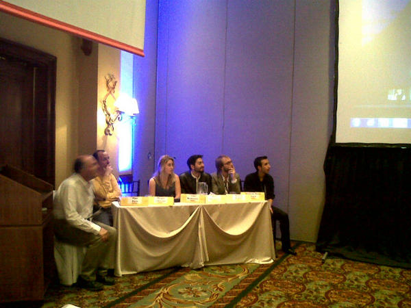 EncuentroJDCLA's tweet photo. Comenzó el Workshop del concurso ILPLUS felicitaciones a sus ganadores en @EncuentroJDCLA #Jovenes12Encuentro http://t.co/C4pj7J5s