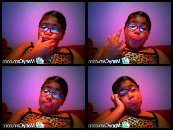 bianca2236's tweet photo. To Aki Na Casa Da Minha Prima @Monique #webcamtoy http://t.co/X2ZaclYr