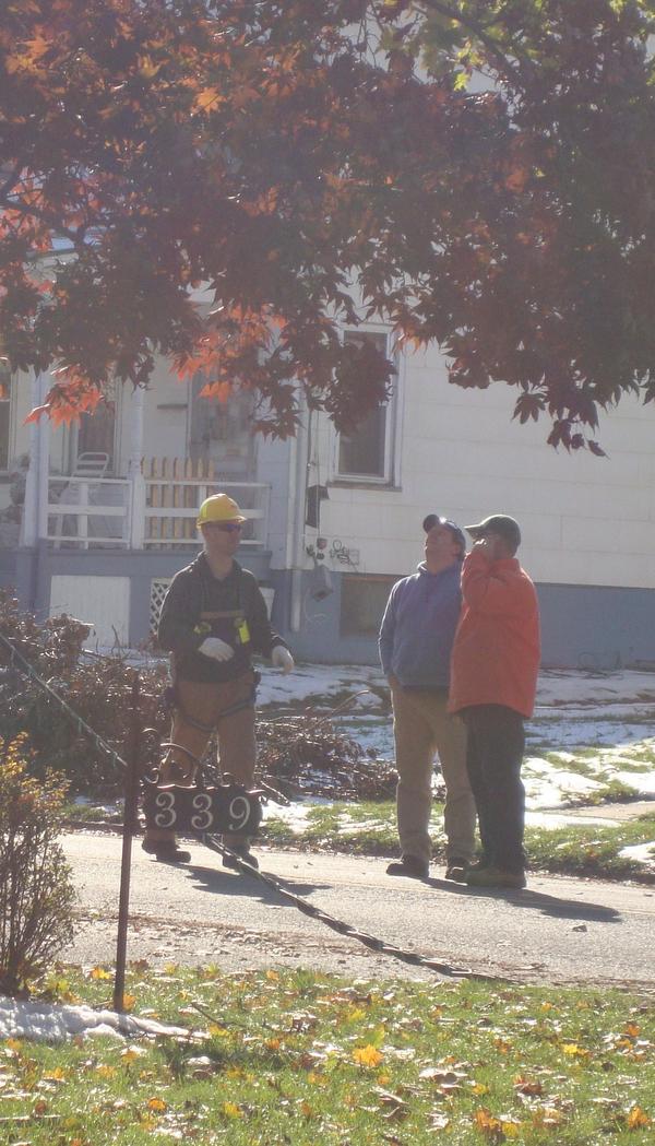 myboyace's tweet photo. @PSEGdelivers Jersey Boys @ Dunellen getting the work done!!!!! http://t.co/7jGDF31b