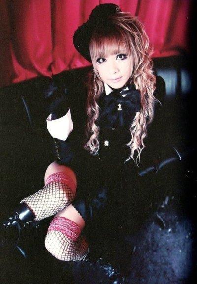 ｈｉｚａｋｉ Hizakidiva Twitter