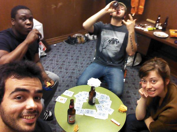 Buscalpack's tweet photo. Having fun !! :-) :-) http://t.co/Hf7ur2dB