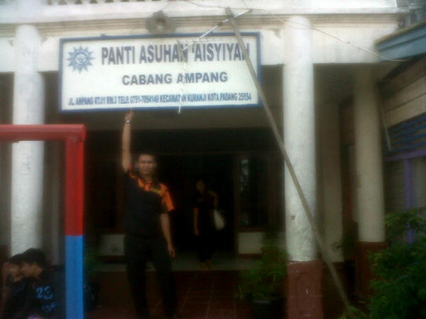 Baksos hari ini : panti asuhan Aisyiyah cabang ampang...:)