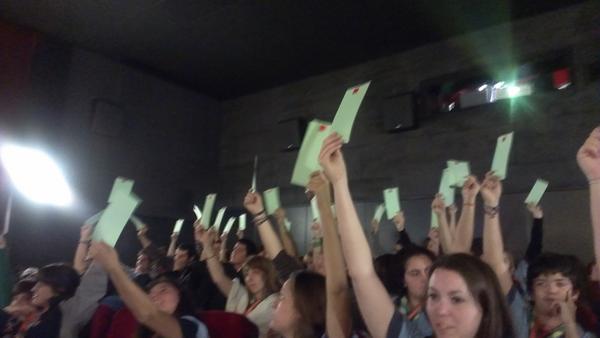 aesagarmatha's tweet photo. Ja som membres de ple dret a @accioescolta !!!! 72 vots a favor, 0 en contra, 0 en blanc. Gracies a tots!!!!! http://t.co/zzBW8fgZ