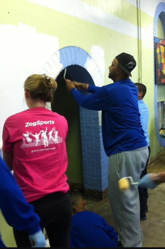 #Yankees ace <a href="/CC_Sabathia/">CC Sabathia</a> helps repaint and revamp Hoboken Boys &amp; Girls Club in wake of Hurricane Sandy: