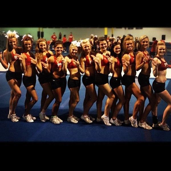 _AbbeyMorgan's tweet photo. @Elly_Morgan &amp; the Cheer Girls!!!!💗 http://t.co/6MKGyv1U