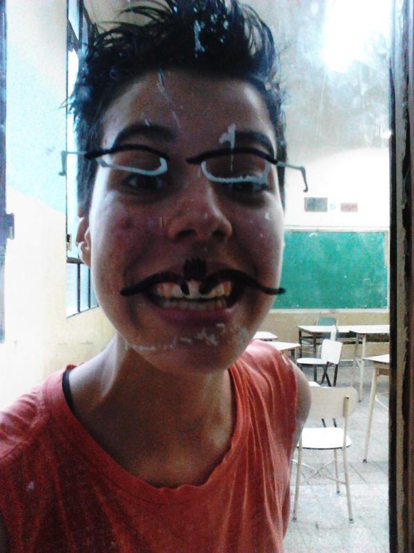 romonllor's tweet photo. @Desbouts jajajajajaa http://t.co/5BwiOTLP