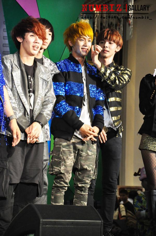 Numbiz24's tweet image. @MilleniumBoyEXO @CocoCrunchMB @Queenradin เอามาฝาก ฟินตอนเช้า ^^ #2CO