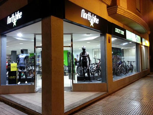 North_Bike's tweet photo. Inauguración de Northbike en Oviedo! http://t.co/RNNOCl4O