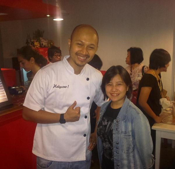 Rebecca_Tal's tweet photo. @steakholycow doc k'maren bareng @appmakandimana diacara #Mdmsteakholycow http://t.co/syUtjHu4