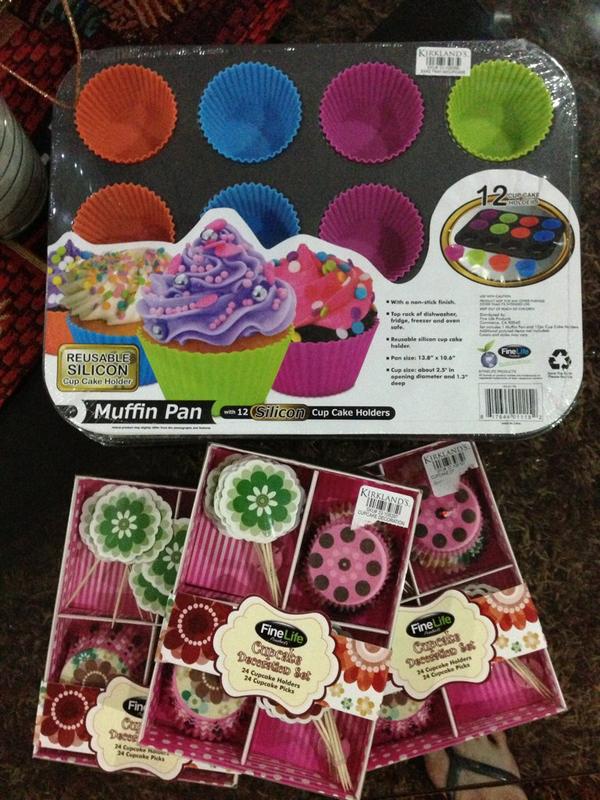 MercadoJen's tweet image. @rlam31 mommy!!! Thank you so much! I love it! #bakingstuff