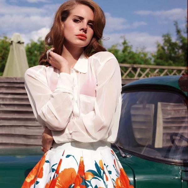 DelReyNewsflash's tweet photo. Have you recognized how often Lana Del Rey involves the word "dress" in her songs? See this: http://t.co/FZYx5XUs http://t.co/oaW7a5sZ