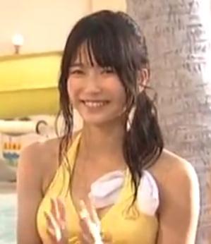 もぐもぐ No Twitter Nmb水泳大会 でいちばんドキドキしたのは 山田さんと横山さんが競技で使った紅白の水泳帽を ビキニの胸ヒモに通してたことですよね 小学校の水泳の授業みたいなことをこの 水着でやってるっていうその違和感がなんか まじめ Http T Co Gtxt5917