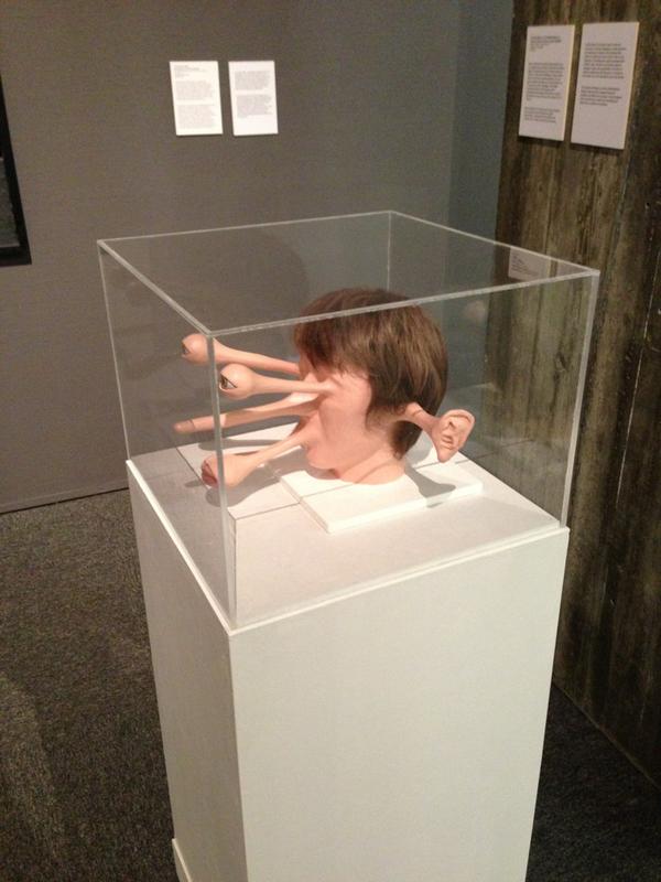 hidekinoro's tweet photo. 作者はきっと夢で見たんだろう。 http://t.co/38O9TVic