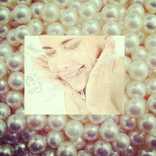 Iconic_KW's tweet photo. @Q8GirlsRT ماسك اللولو المغذي لبشره نضره بخلاصه بودره اللؤلؤ والكولاجين بقيمه14 للطلب ارسال العنوان على 99960228 http://t.co/JIN14ayv