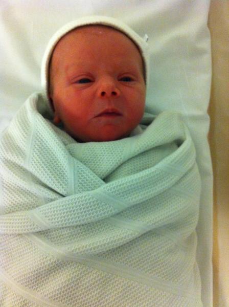 StuartRoss73's tweet image. Say hello to Rowan Loveday Ross. Born yesterday, 10/11/12 at 3.33pm. She's beautiful...