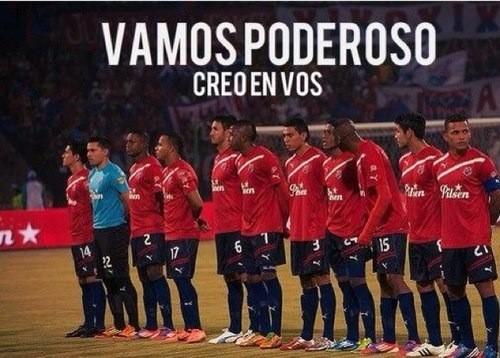 ValenL17's tweet photo. YO CREOO EN VOS ROJO ♥ http://t.co/okIlQHqo