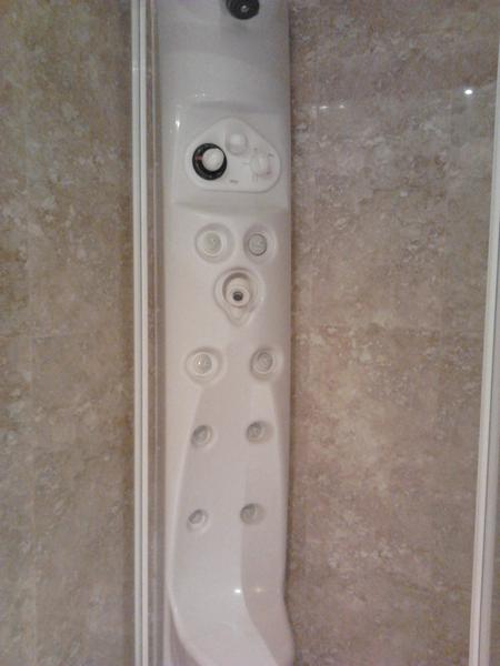 Phisaso's tweet photo. Uno en esta ducha se desvanece en la gloria,jejej http://t.co/OpyPdyMY