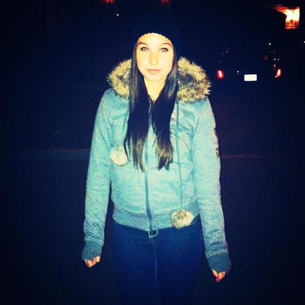 meganjanoxo's tweet image. Me... :) #ItsGettingColdOutside