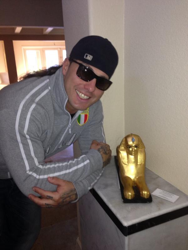 RealAntonucci's tweet photo. Can't mess with the Sphinx #SumerianNation #thanksronald http://t.co/hL0nRa6K