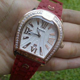 WATCH PROJECTS tweet media