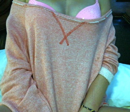 #comfy #titties http://t.co/pYkbIUCQ<a href="/tag/comfy"class="tags">#comfy</a><a href="/tag/titties"class="tags">#titties</a>