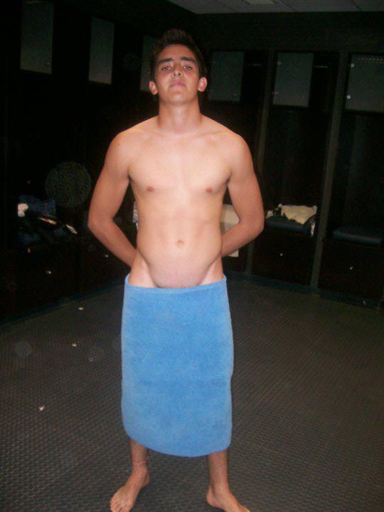 deportehot's tweet photo. futbol mexicano! sexy bulge http://t.co/jYSYvw1J