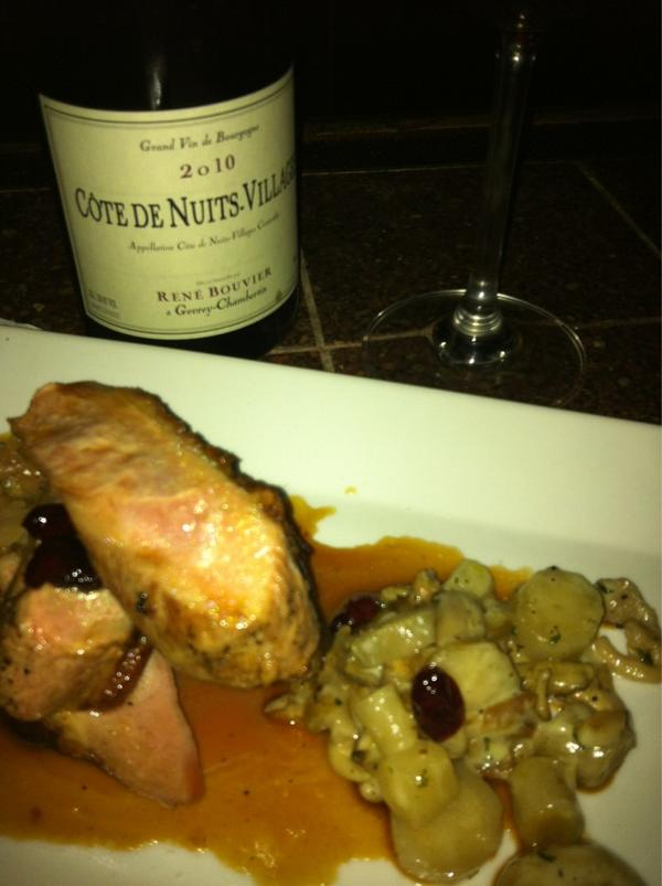 JBadWino's tweet image. Muscovy duck, Jerusalem artichokes, dried cranberry sauce, bouvier Cote de Nuits-Villages. #MeAtWork