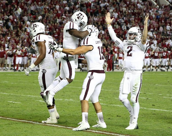AroundTheSEC's tweet photo. #TAMU has officially arrived in the #SEC. http://t.co/kSe4Pt39