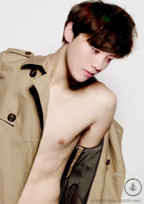 EXOAre's tweet photo. {PICT} Sexy Luhan! *,* http://t.co/XiumUxeX