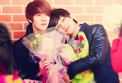 EXOAre's tweet photo. {PICT} SeKai Couple >< http://t.co/JZ8WUq0E