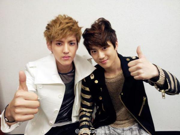 EXOAre's tweet photo. {PICT} 2 LEADER , Kris and SuHo :D http://t.co/tw9LjtB2