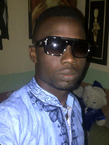 mickelbest2010's tweet photo. Jst Me http://t.co/l8DKL8wp