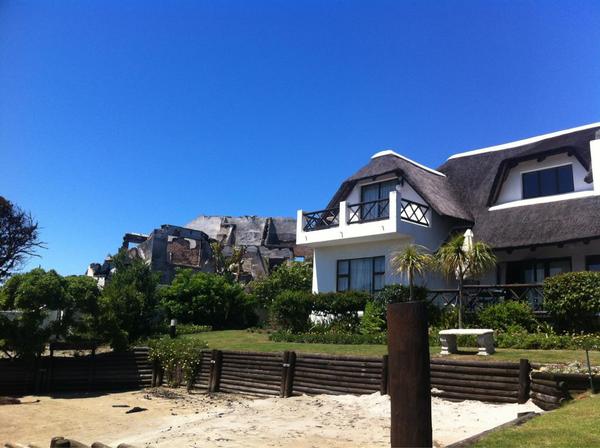 garethpe's tweet photo. @StaceThandi luckily no water damage at all , really don't know how the house didn't burn http://t.co/SPsd6yV0