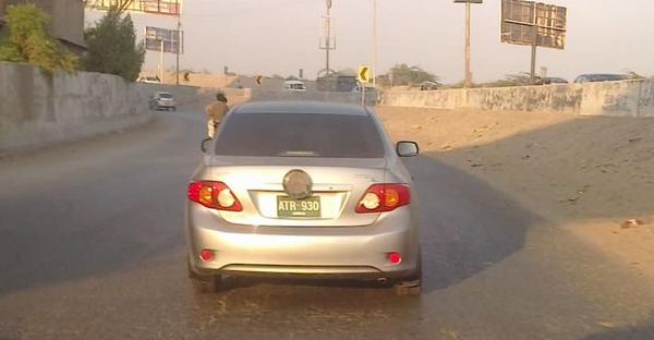 ھا مان باغي آھيان on X: A Supreme Court Judge Personal Car in Karachi,  with private number plate painted green and SC Monogram, What a Justice!   / X