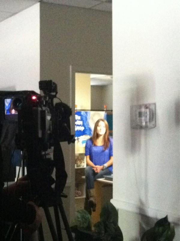 OneSimpleMorgan's tweet photo. @OneSimpleWish with @nbcnightlynews !! http://t.co/SO8fxWSO